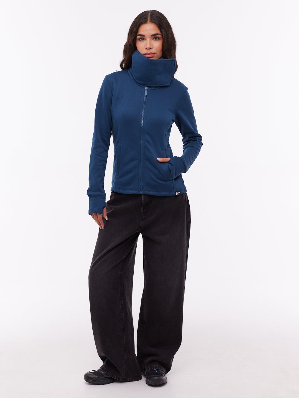 Jaya Blue NY018 Funnel Zips Tab Shot 2