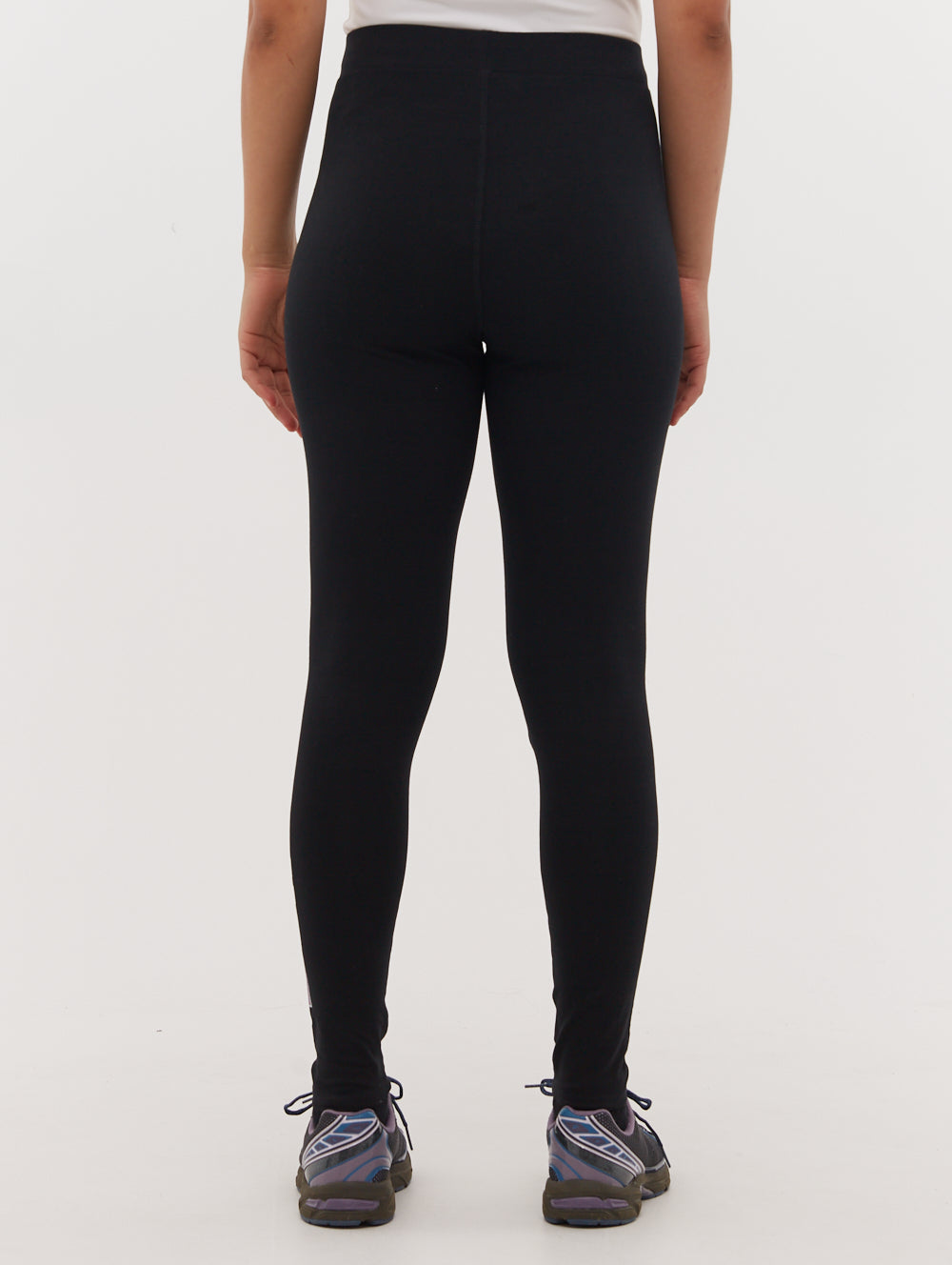 ELIRA Black BK014 Leggings Logo Shot 4