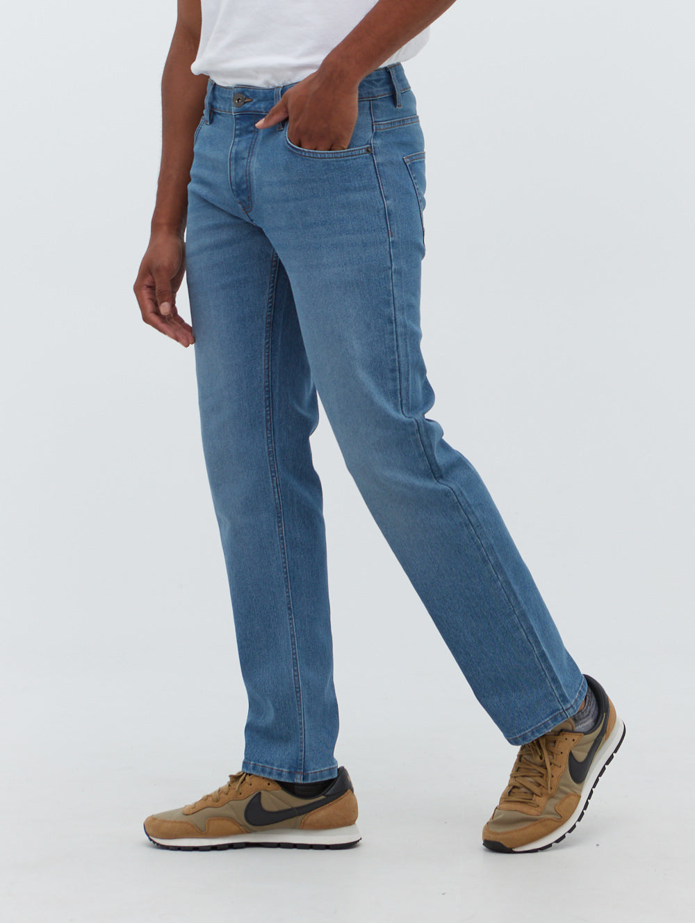 Stuart Straight Leg Jeans - BN2B116009