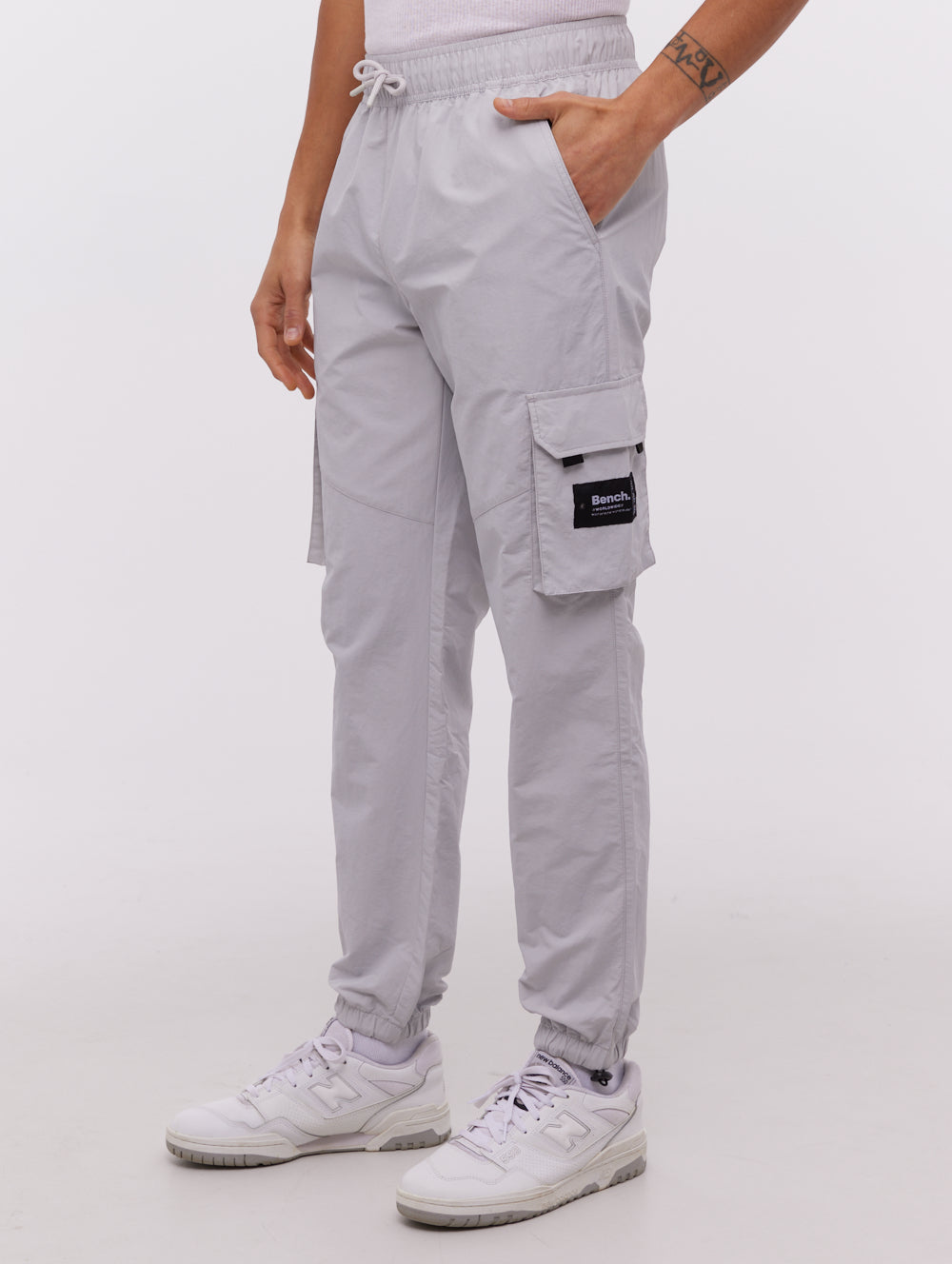 パンツ PERSEVERE MULTI-POCKET CARGO PANTS パンツ PERSEVERE MULTI POCKET CARGO PANTS パンツ PERSEVERE MULTI