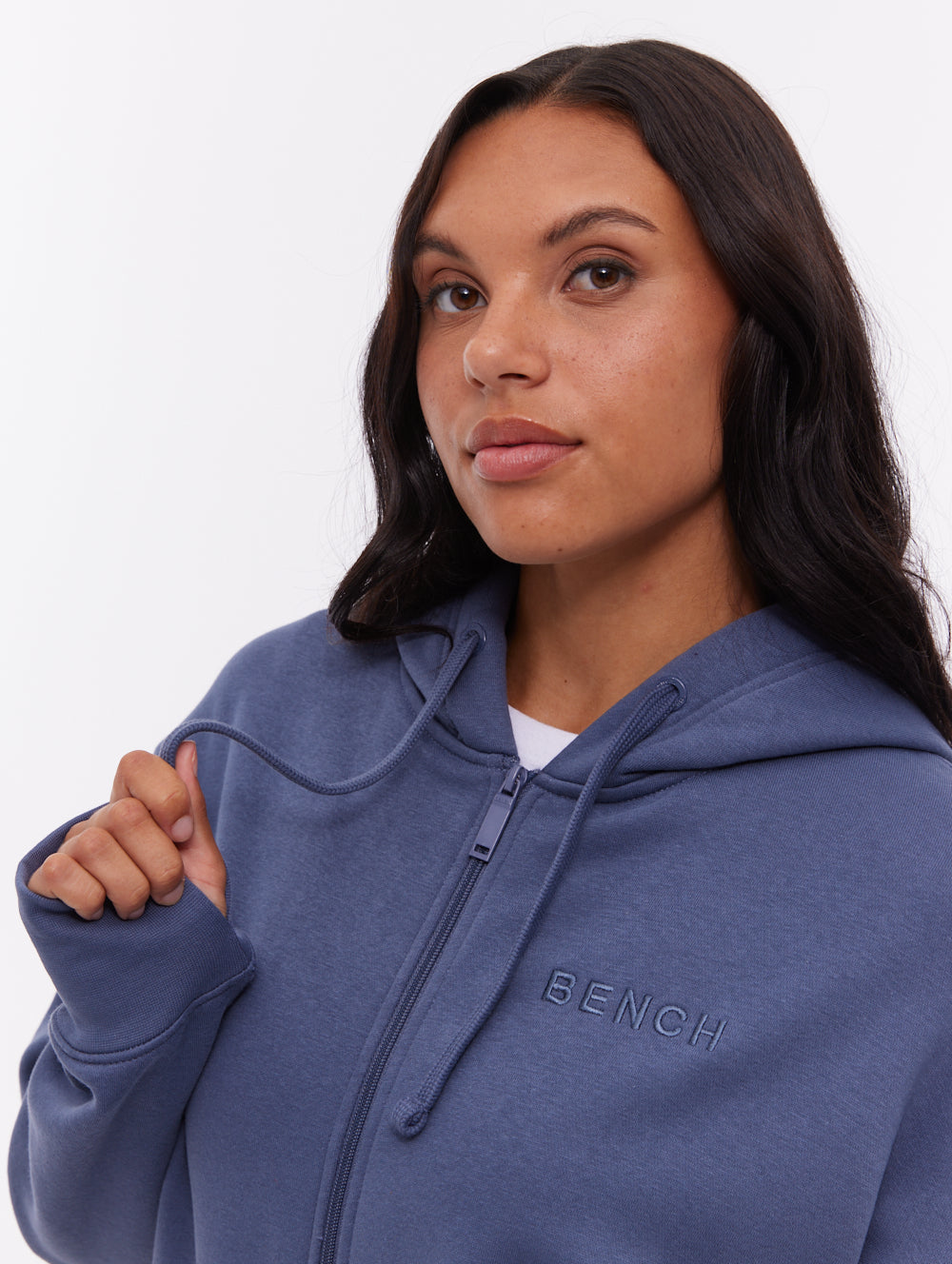Temra chandail à capuchon zippé avec logo au dos - Bleu